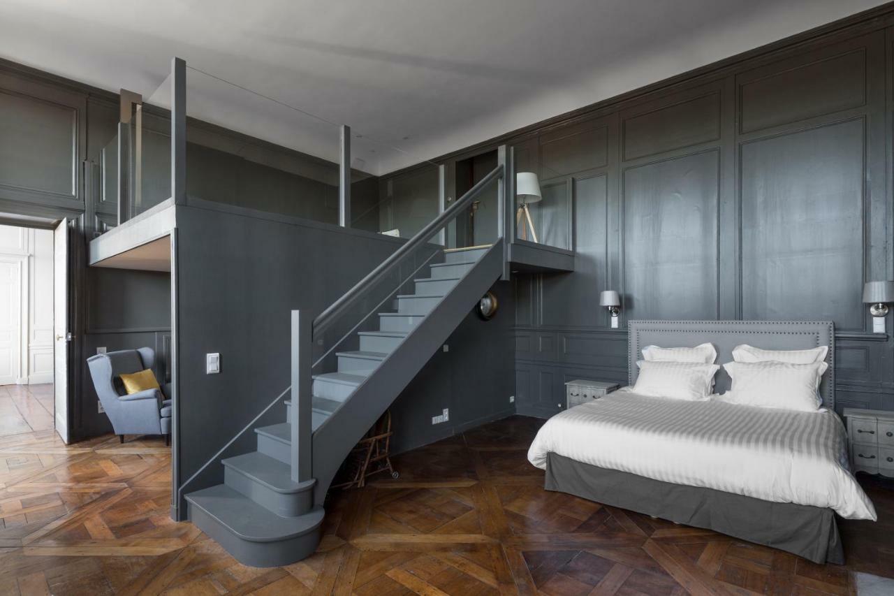 Le 1727 Apartment